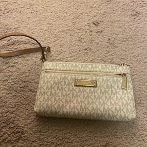 Michael Kors wristlet
